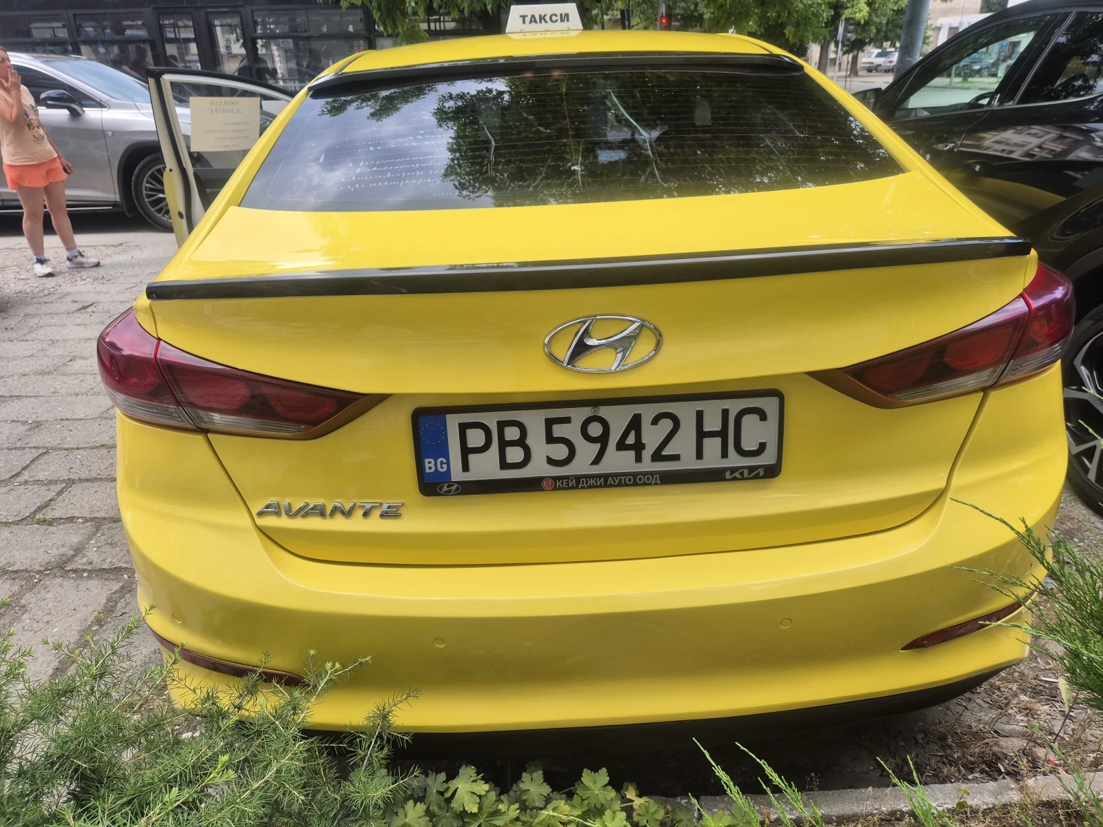 Hyundai Elantra, снимка 4 - Автомобили и джипове - 55071931