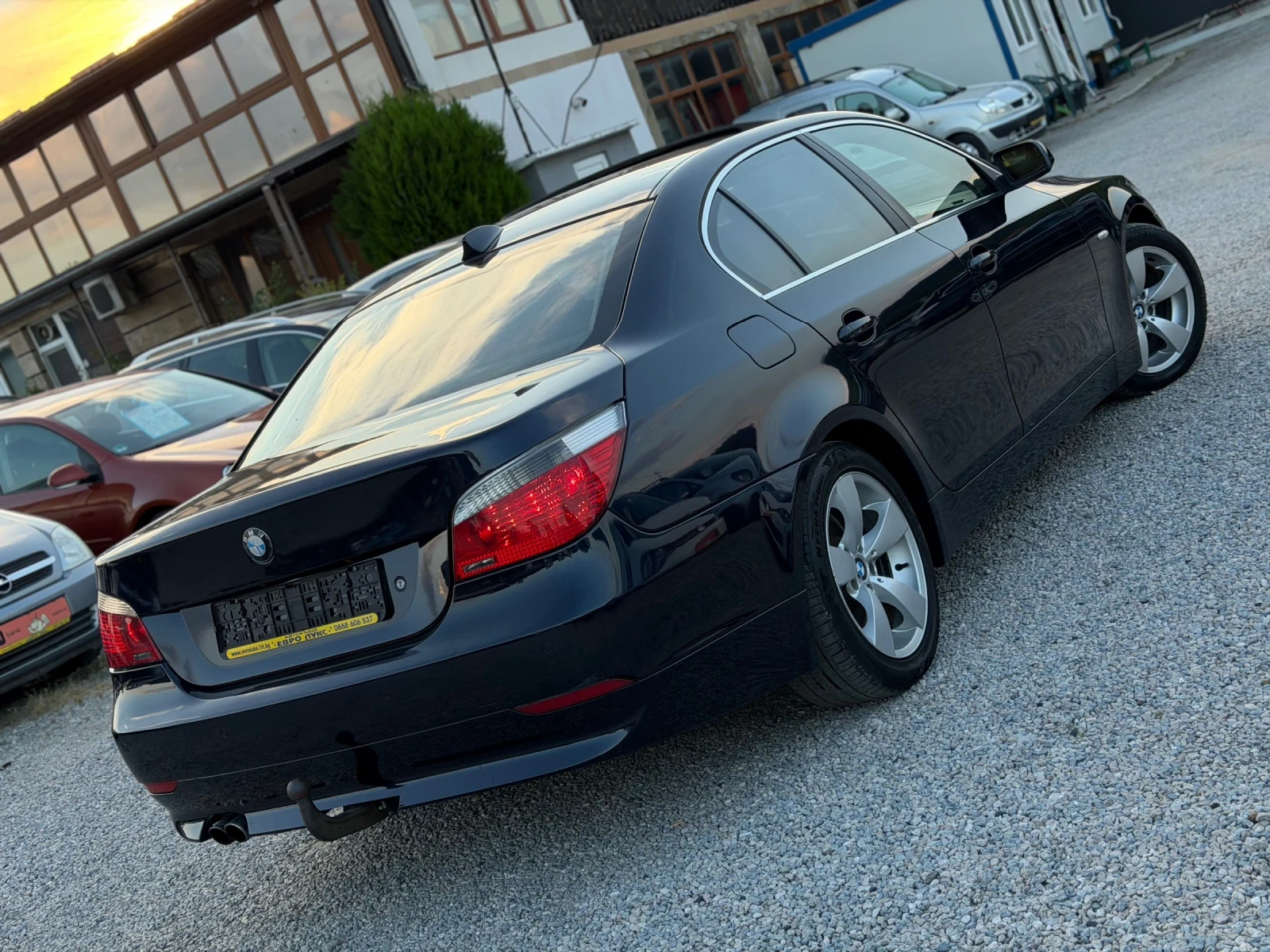 BMW 530 3.0D 218кс АВТОМАТ ОБДУХВАНЕ МАСАЖ ДИСТРОНИК FULL, снимка 6 - Автомобили и джипове - 55085280