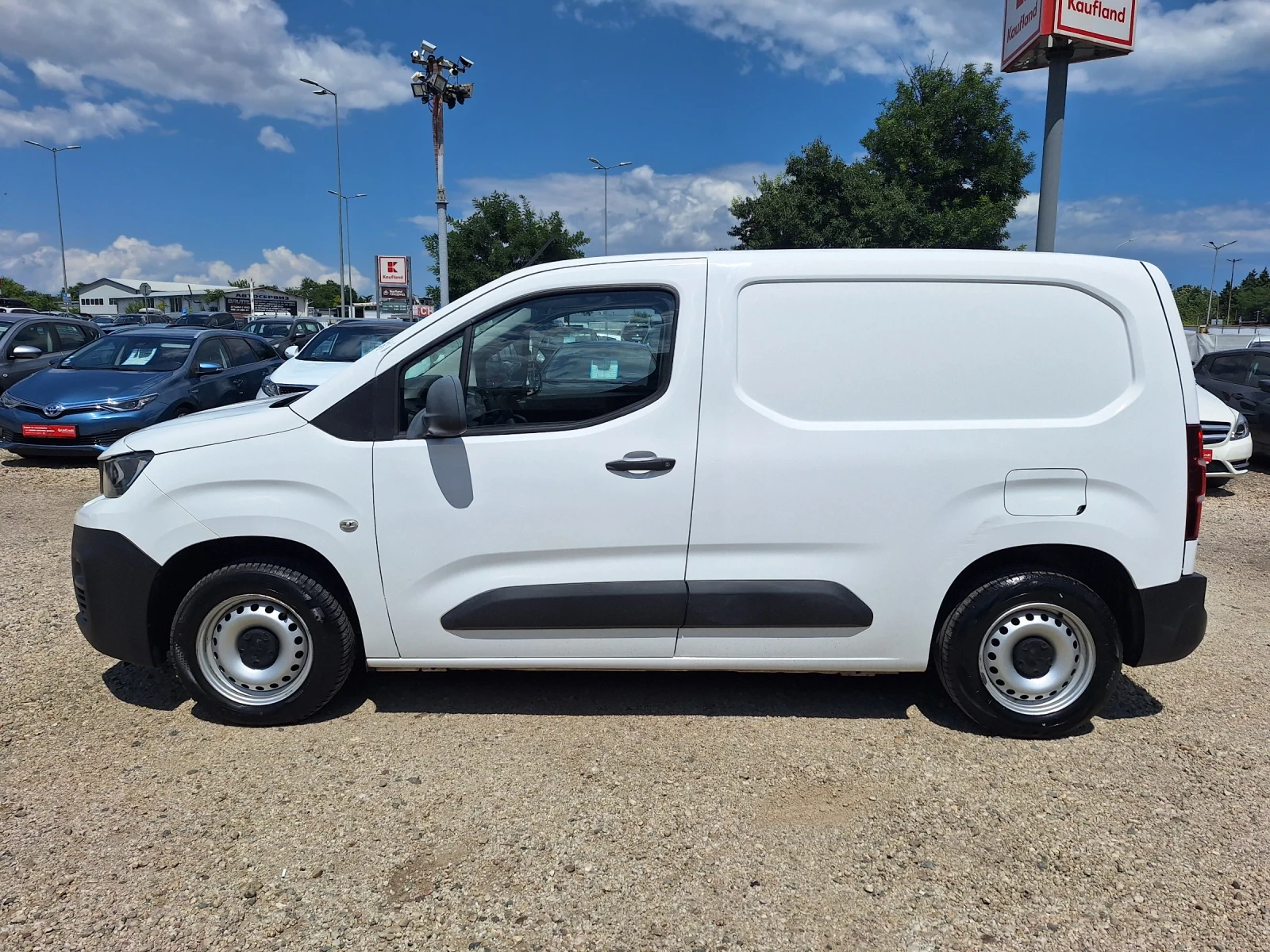 Peugeot Partner 1.6HDI, снимка 7 - Автомобили и джипове - 55162793