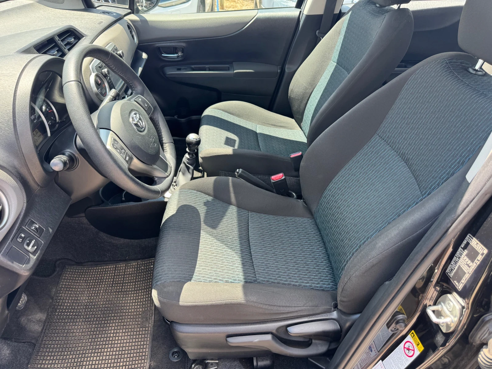 Toyota Yaris NAVI* КАМЕРА* 1.4D4d 90hp* KLIMA* НОВИ ГУМИ, снимка 6 - Автомобили и джипове - 55188604