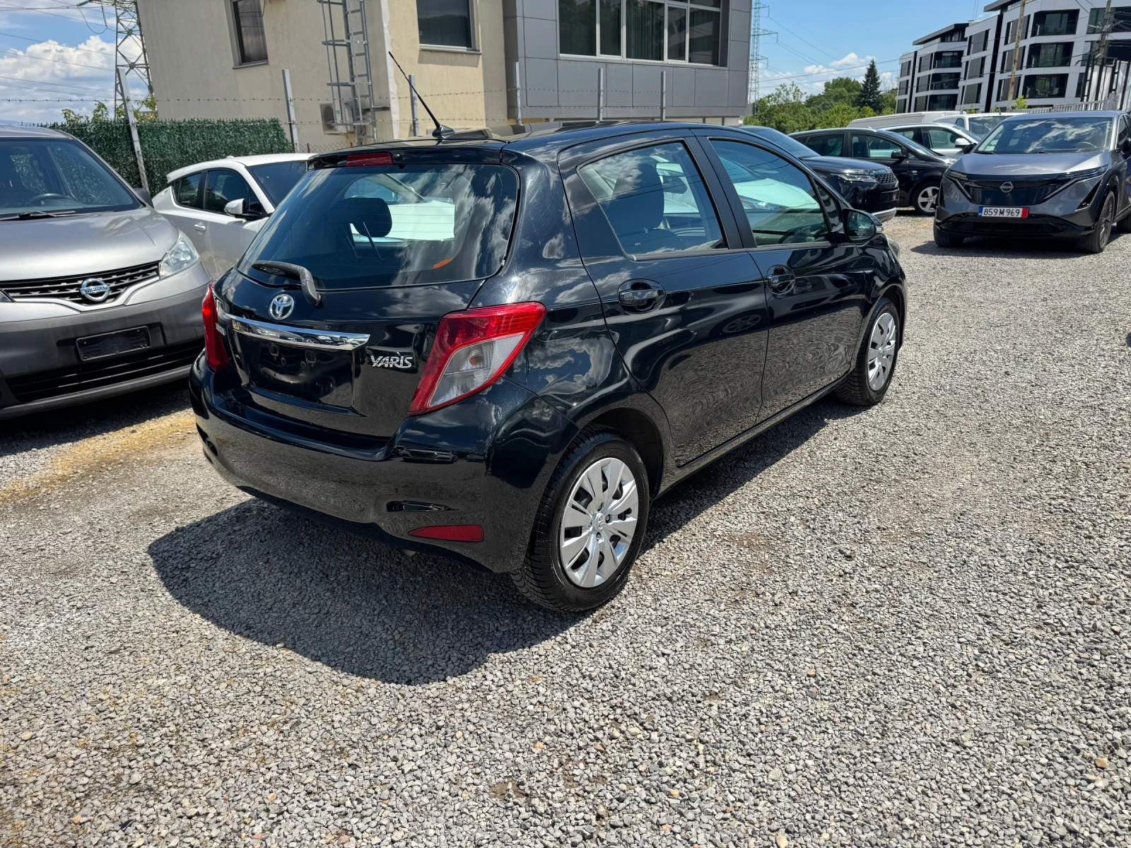 Toyota Yaris NAVI* КАМЕРА* 1.4D4d 90hp* KLIMA* НОВИ ГУМИ, снимка 13 - Автомобили и джипове - 55188604