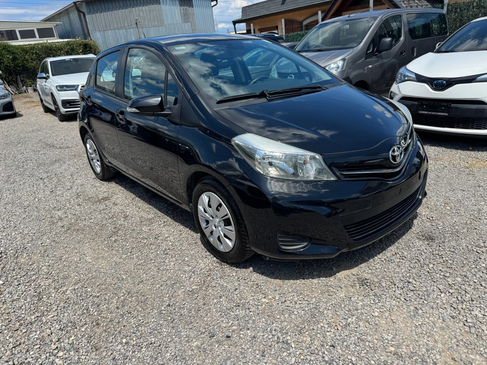 Toyota Yaris NAVI* КАМЕРА* 1.4D4d 90hp* KLIMA* НОВИ ГУМИ, снимка 15 - Автомобили и джипове - 55188604