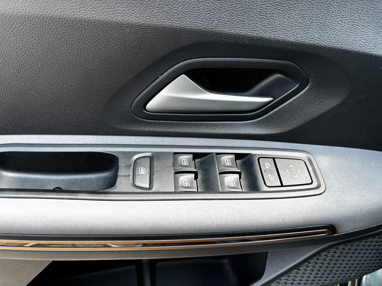 Dacia Sandero TEPWAY ECO-G/100 к.с. LPG, снимка 16 - Автомобили и джипове - 55302159