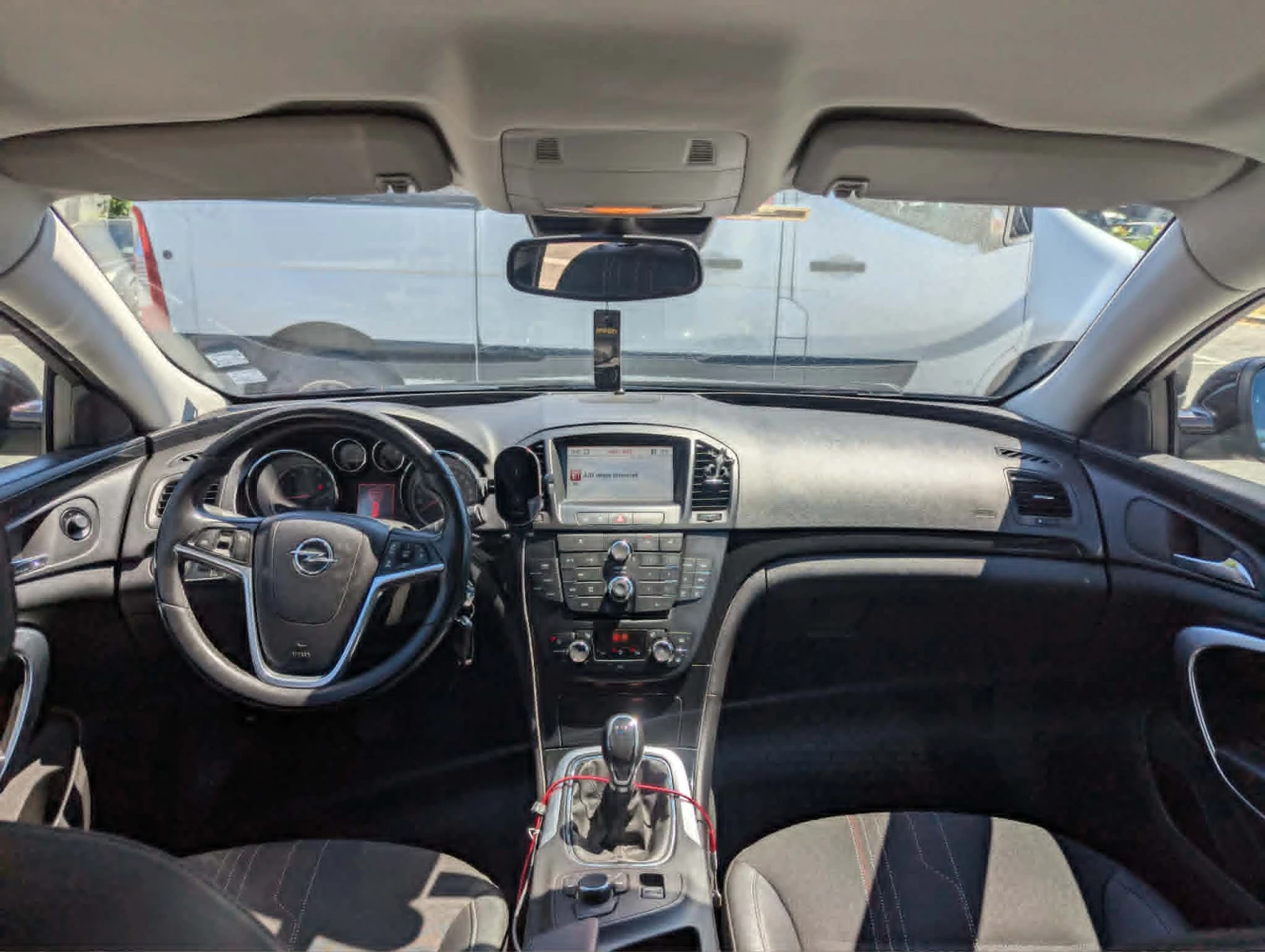 Opel Insignia, снимка 13 - Автомобили и джипове - 55491983
