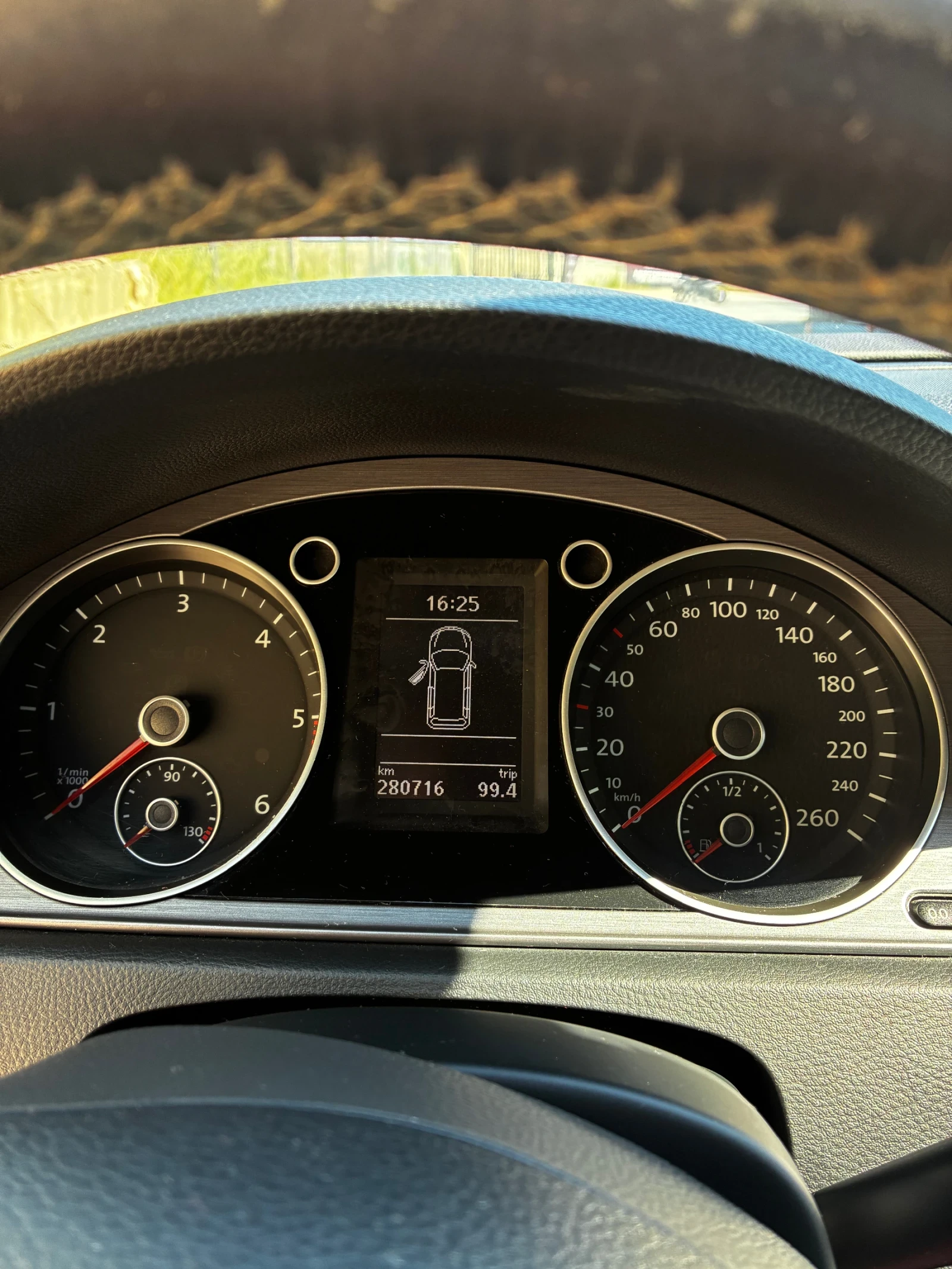 VW Passat, снимка 10 - Автомобили и джипове - 55494718
