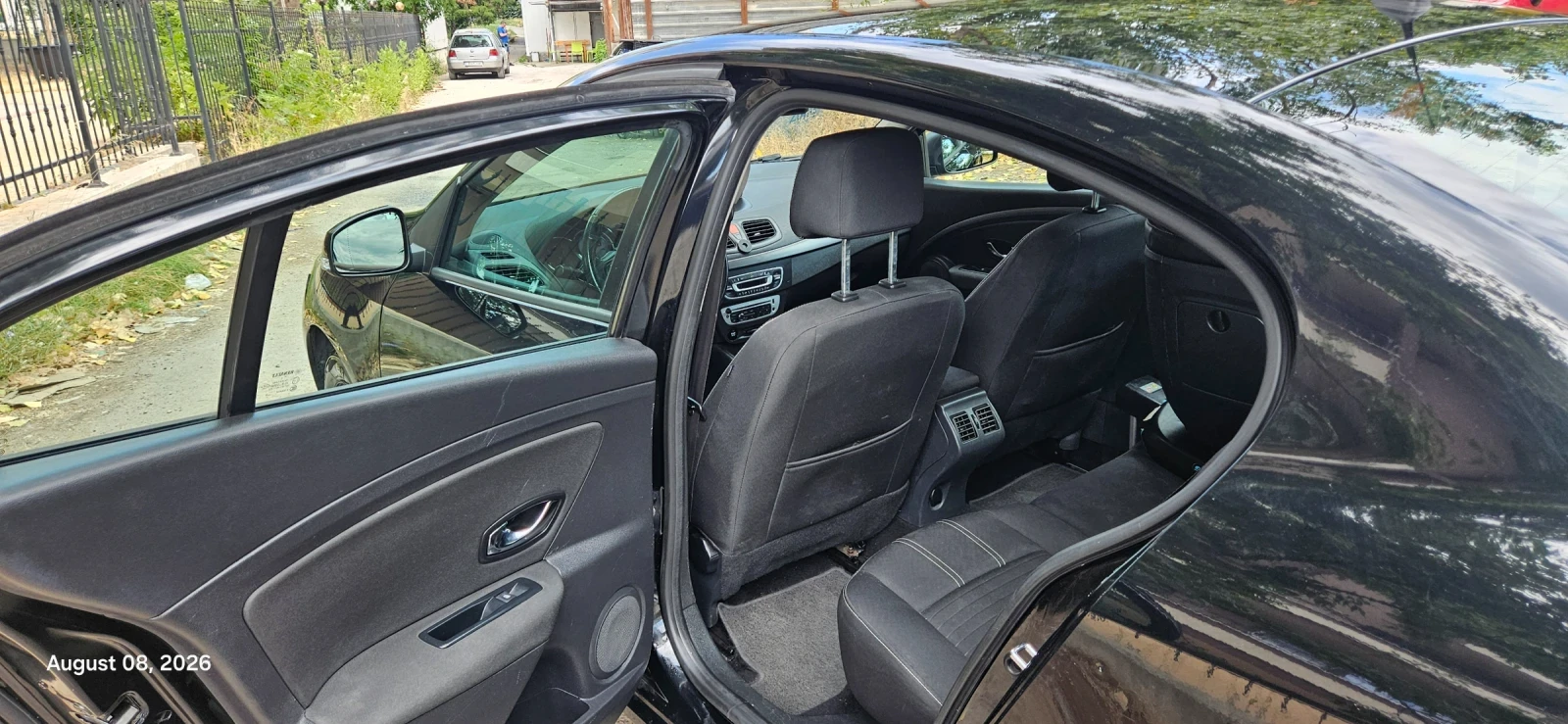 Renault Fluence 1.5 DCI, снимка 13 - Автомобили и джипове - 55596124