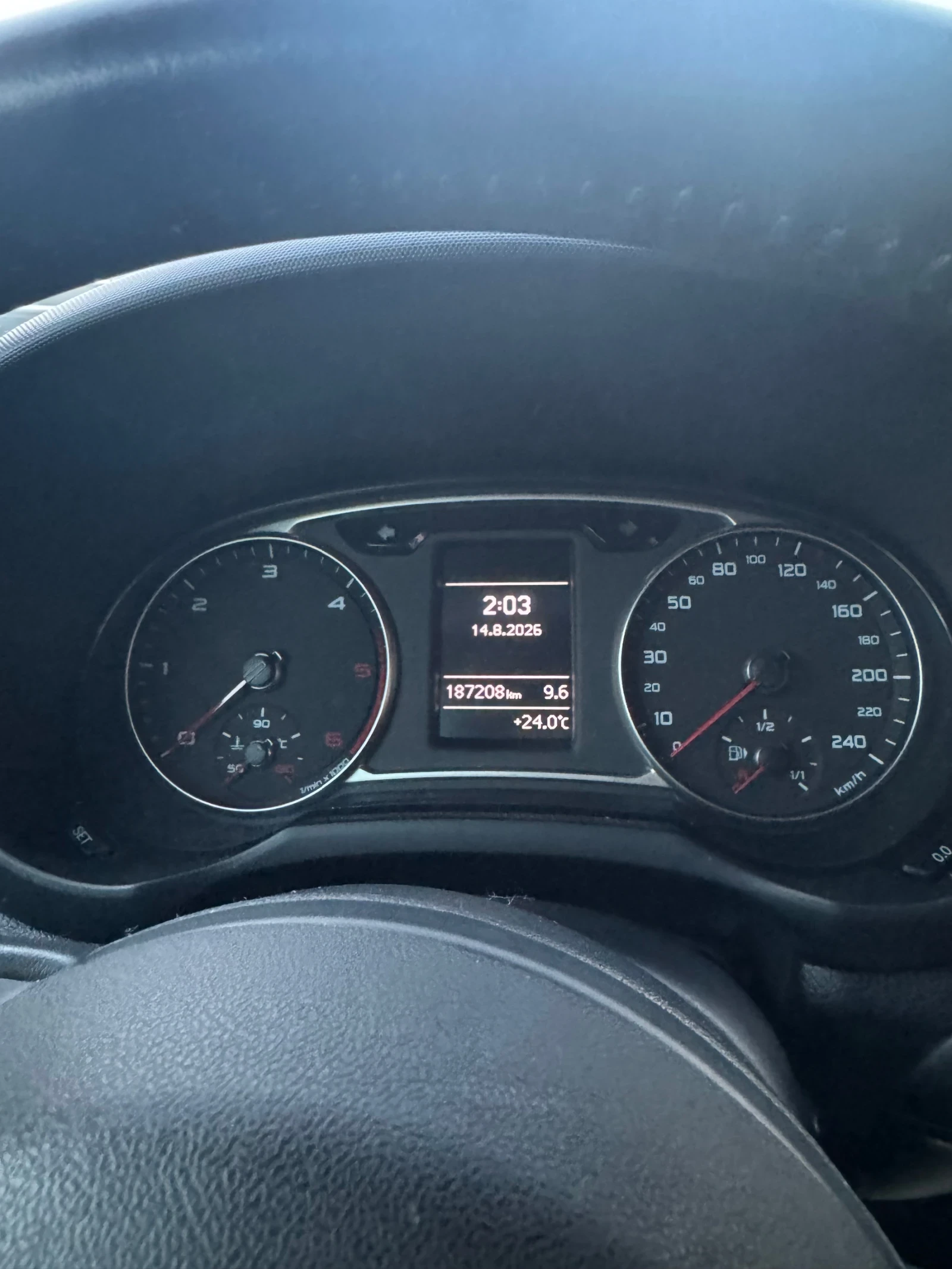 Audi A1, снимка 6 - Автомобили и джипове - 55772035