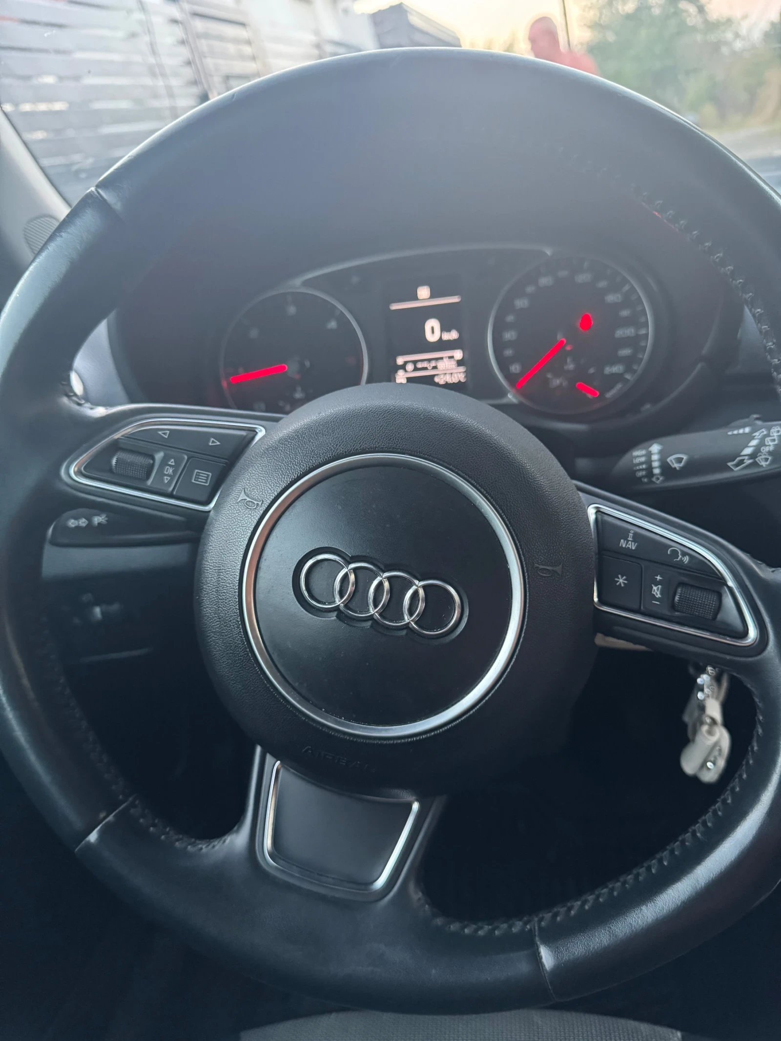 Audi A1, снимка 5 - Автомобили и джипове - 55772035