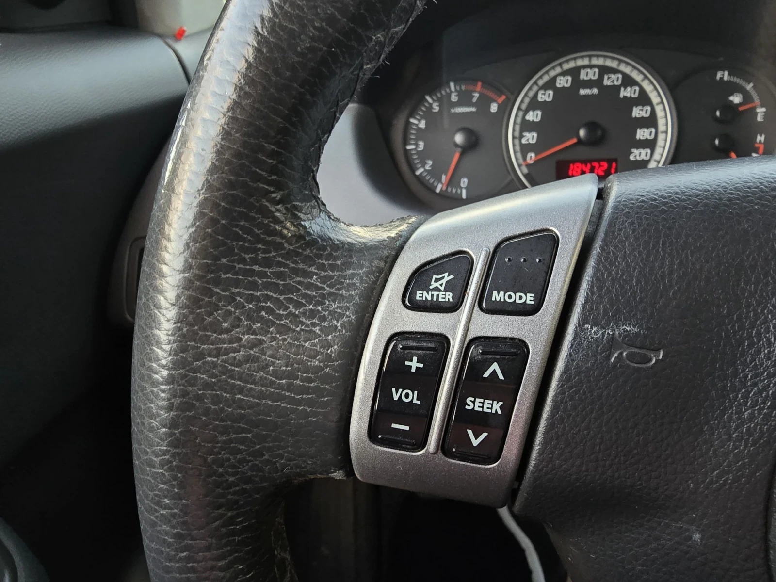 Suzuki Swift 4 врати.4 цилиндъра.Евро 5.Климатик, снимка 14 - Автомобили и джипове - 55904872