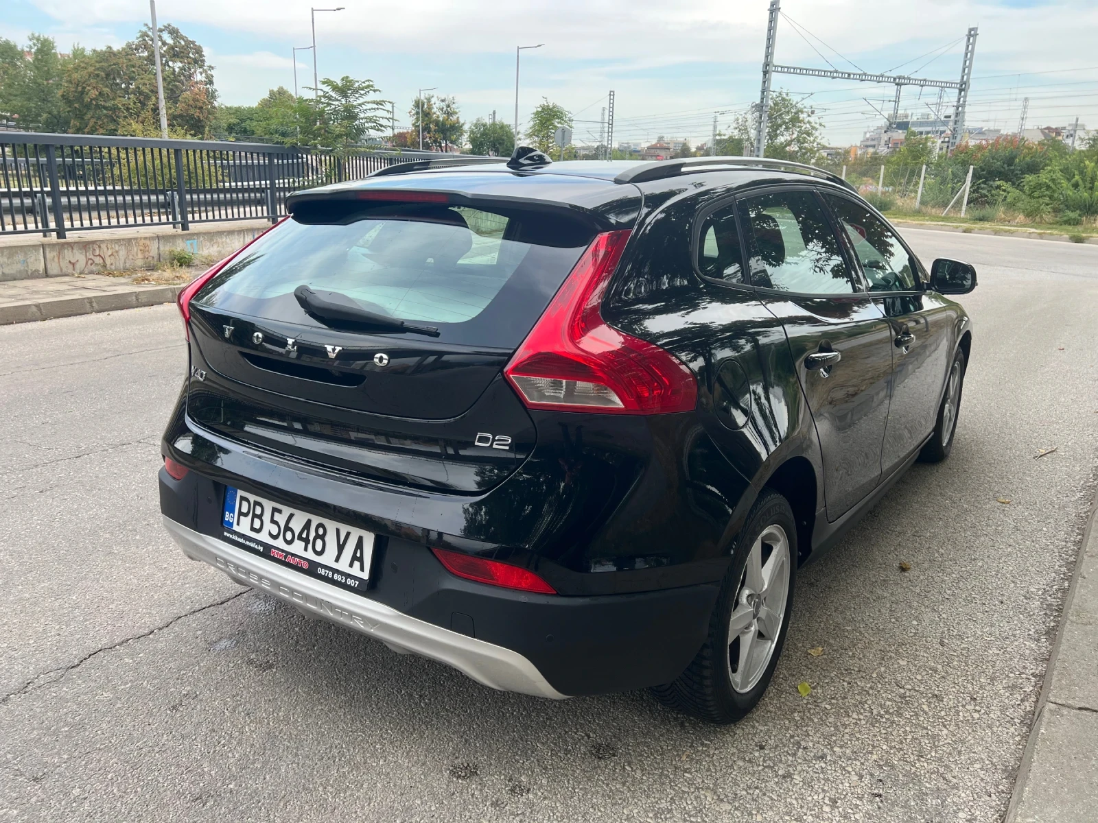 Volvo V40 Cross Country, снимка 11 - Автомобили и джипове - 56231529