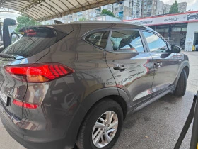 Hyundai Tucson SUV - [3] 