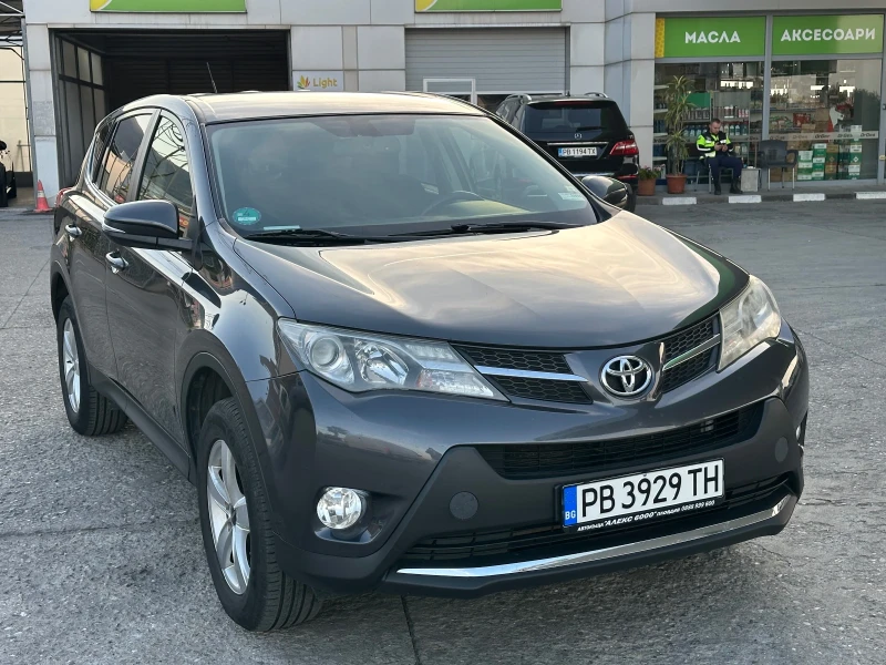 Toyota Rav4, снимка 6 - Автомобили и джипове - 47712796