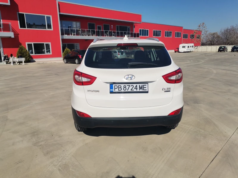 Hyundai IX35 FACE-КОЖА-LED, снимка 4 - Автомобили и джипове - 49387233