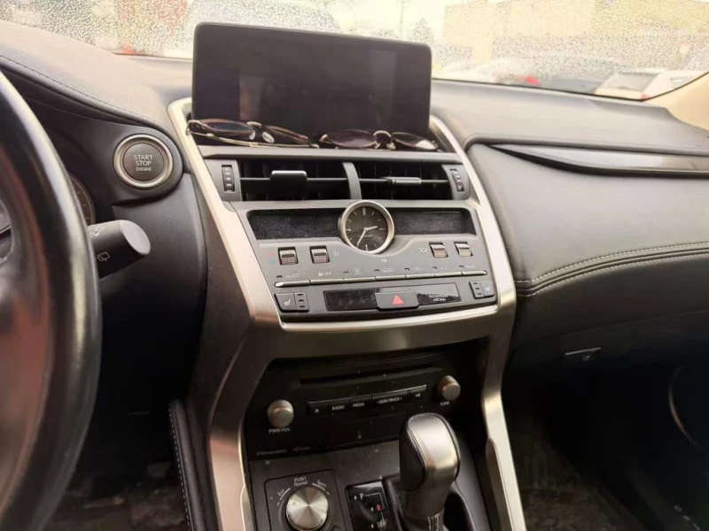 Lexus NX * 300 * CARFAX * БЕЗ ПЪРВОНАЧАЛНА ВНОСКА, снимка 9 - Автомобили и джипове - 52932182