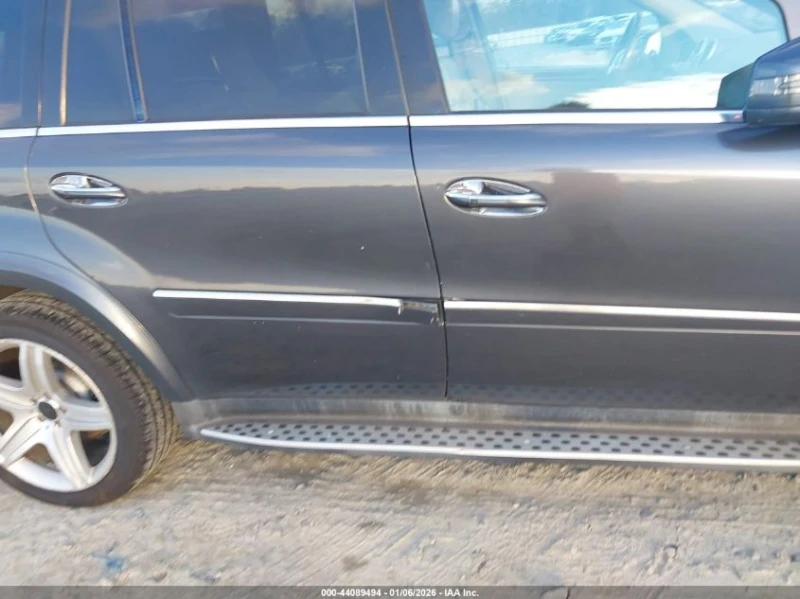 Mercedes-Benz GL 550 5.5l 4Matic, снимка 6 - Автомобили и джипове - 53187254