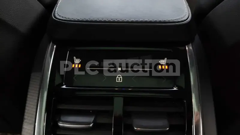 Volvo Xc90 T8 Hybrid| 360| DISTRONIC| ВКЛ. ТЕХНОТЕСТ, снимка 8 - Автомобили и джипове - 54442437