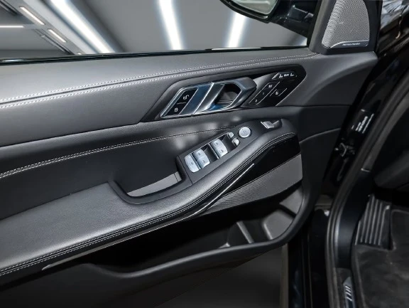 BMW X7 40d xDrive = M-Sport Pro = Гаранция, снимка 6 - Автомобили и джипове - 54943983