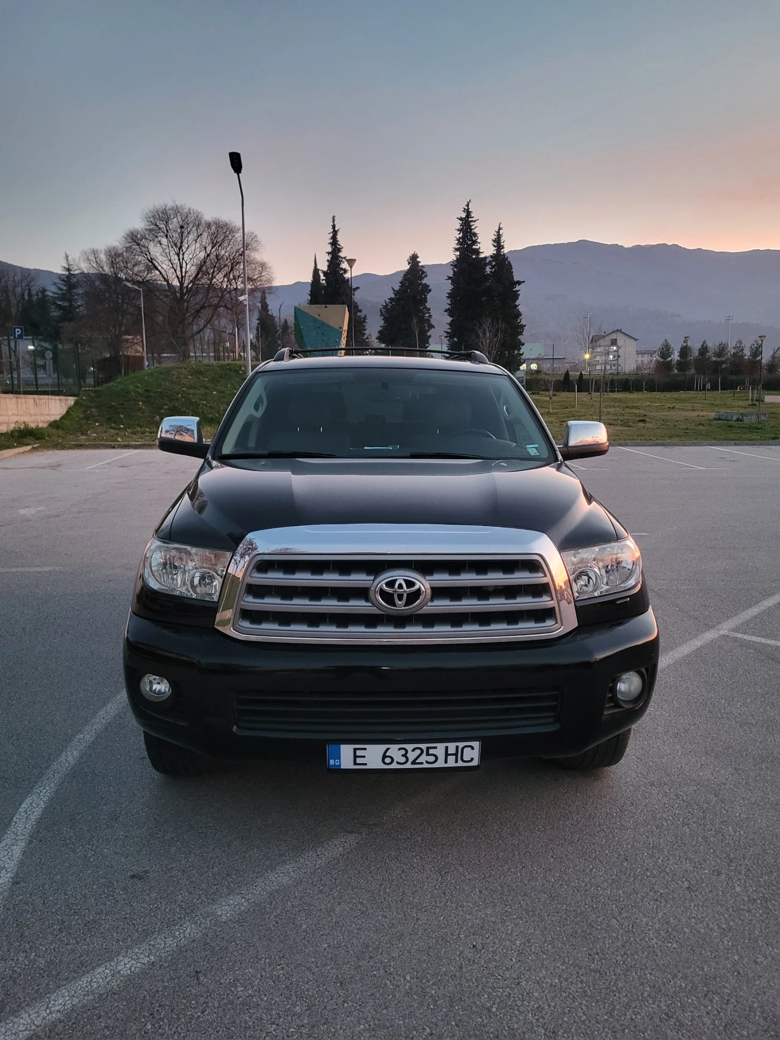 Toyota Sequoia Limited LPG, снимка 1