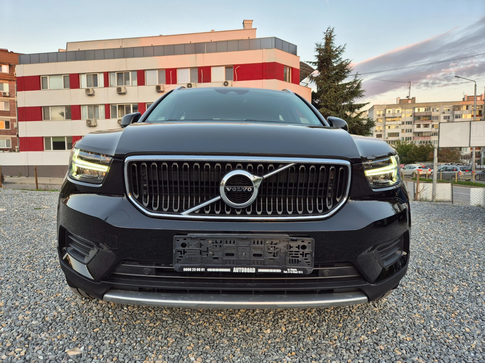 Volvo XC40 2.0 D-3-LED-KEYLESS-8-GEARTRONIC - изображение 5