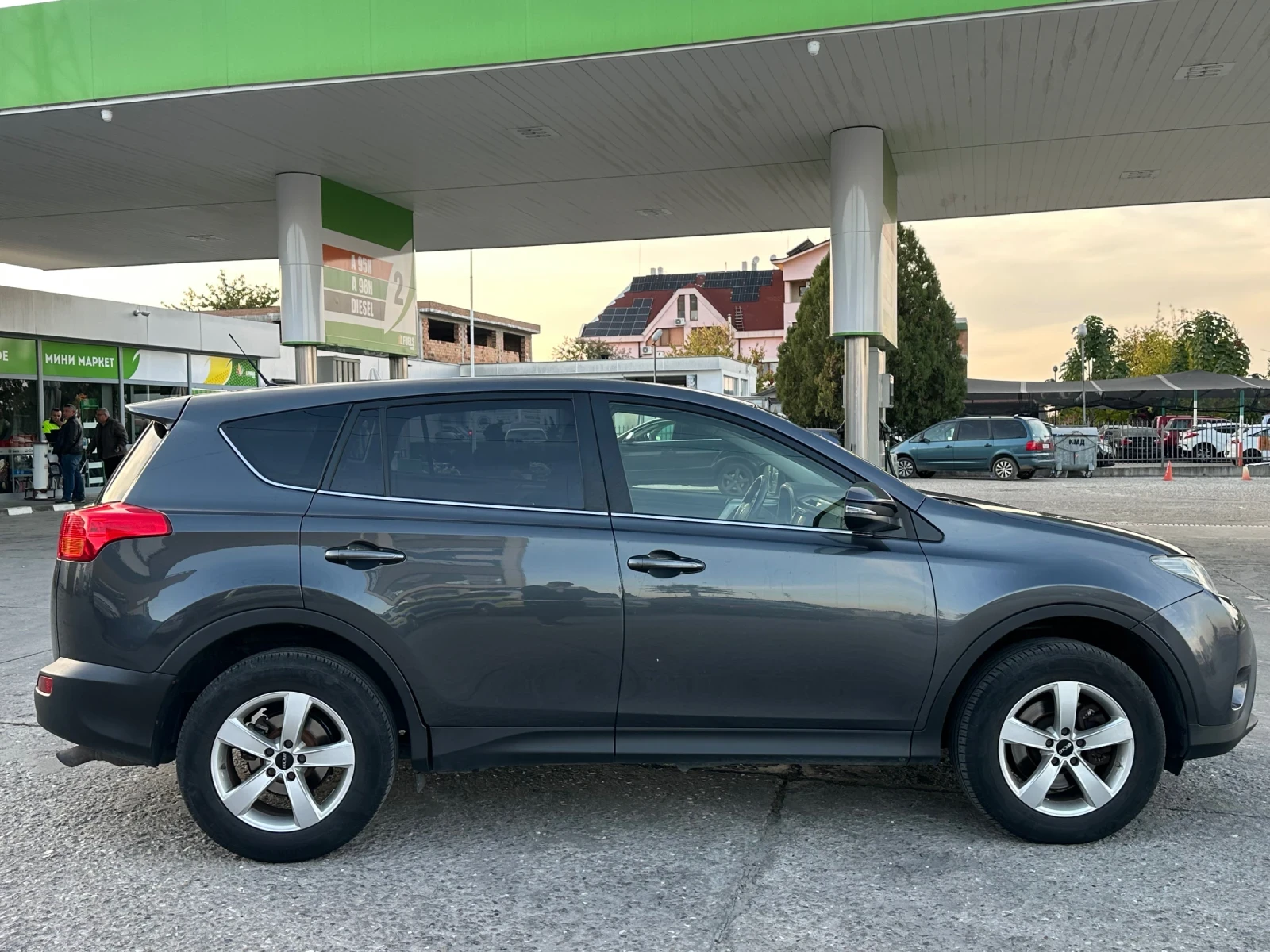 Toyota Rav4  - изображение 5