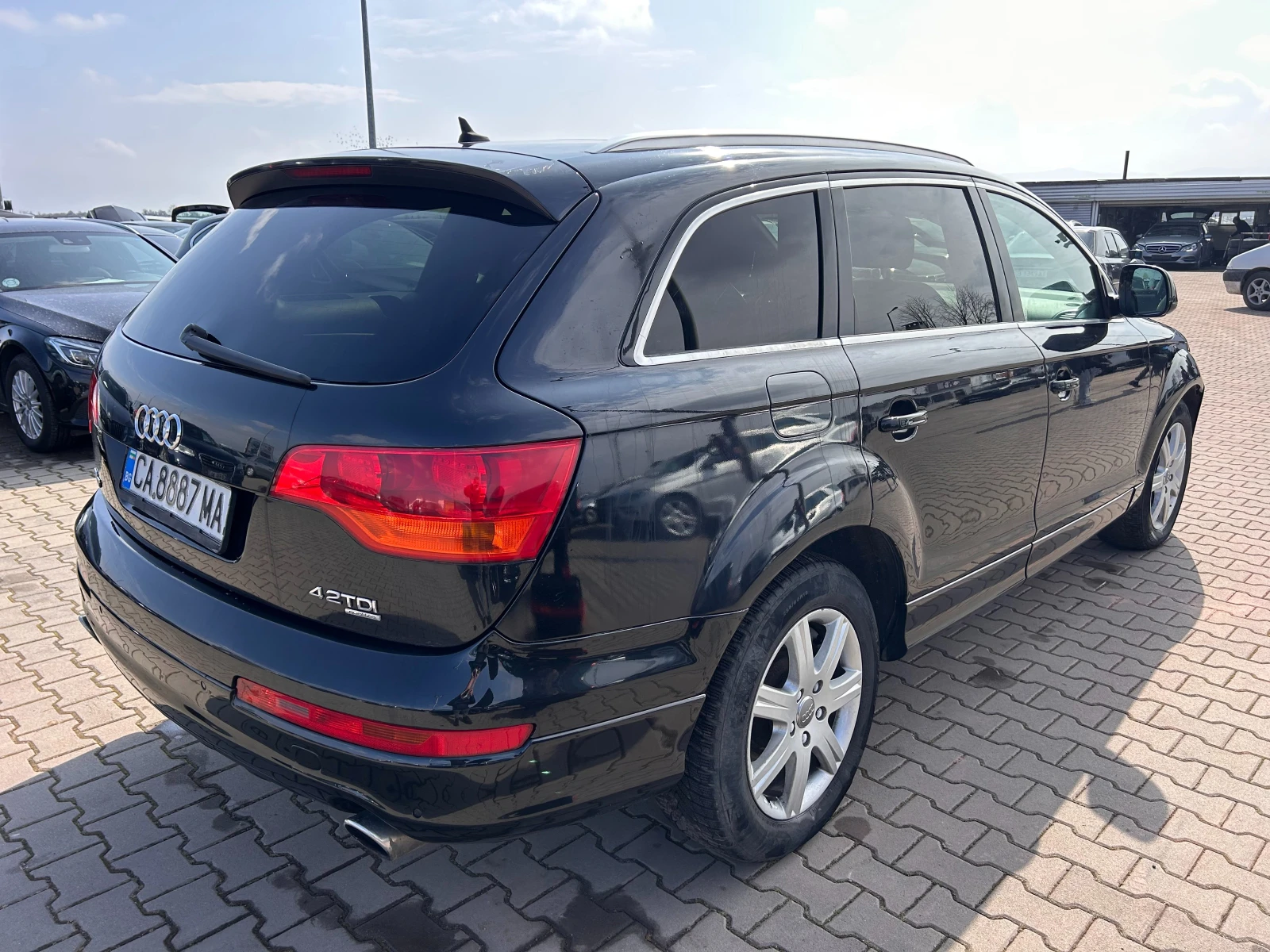 Audi Q7 4.2TDI QUATTRO/AVTOMAT/KOJA/NAVI/PANORAMA - изображение 6