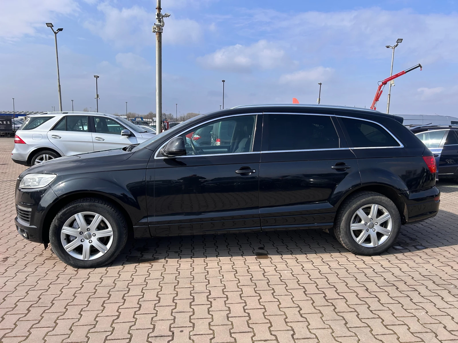 Audi Q7 4.2TDI QUATTRO/AVTOMAT/KOJA/NAVI/PANORAMA - изображение 9