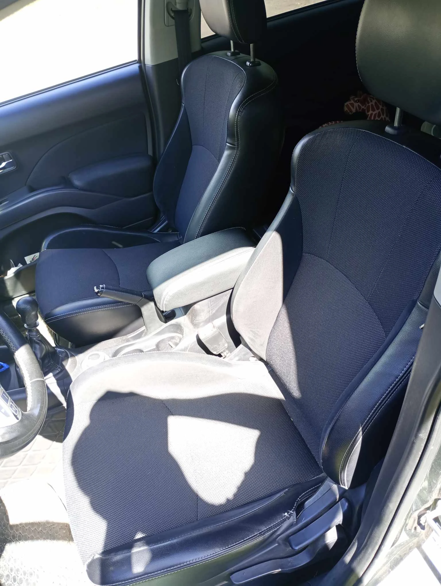 Peugeot 4007 2.2 - изображение 9