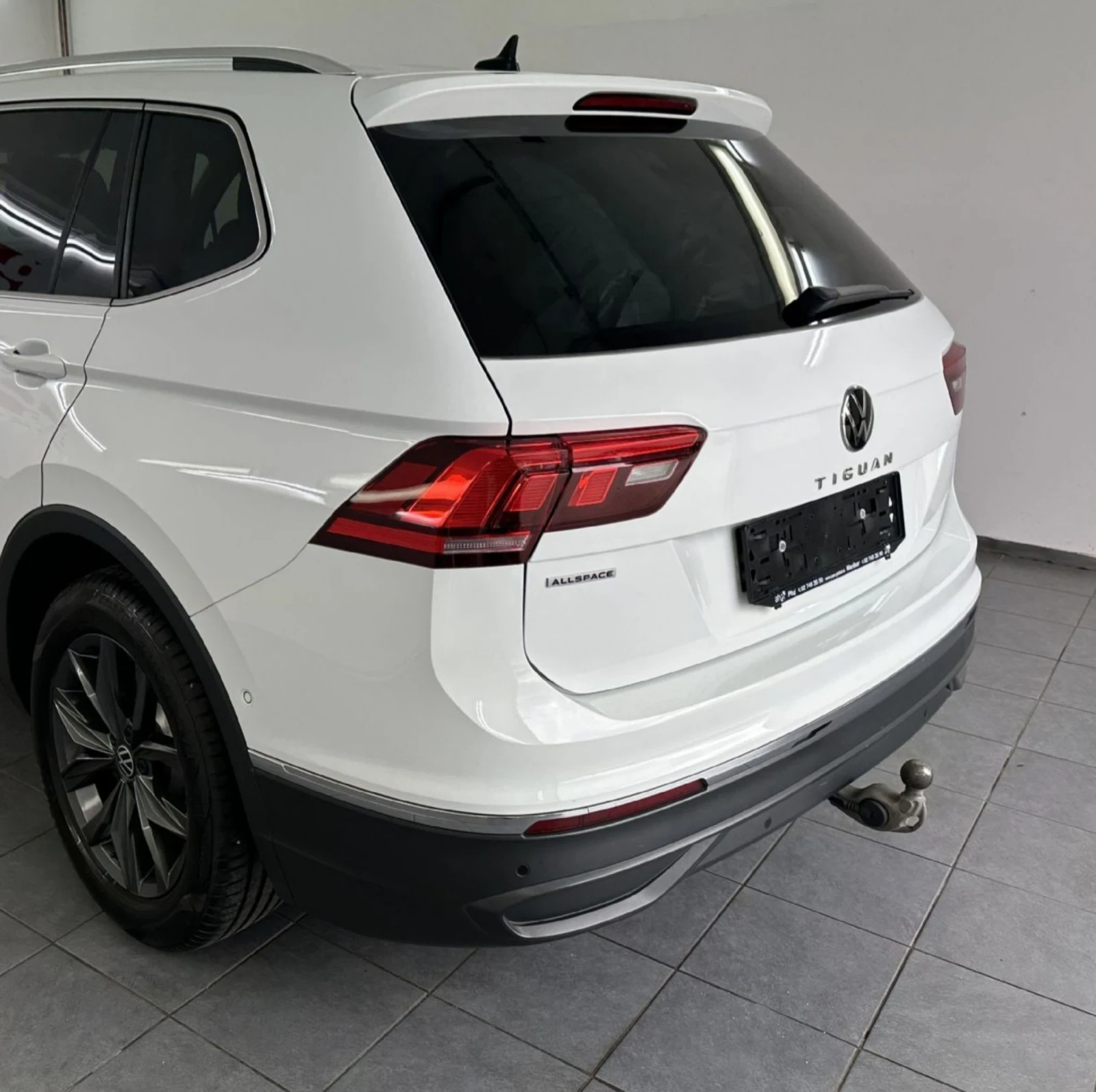 VW Tiguan Allspace 2.0TDI.110KW.LED.NAVI.KAMERA - изображение 5
