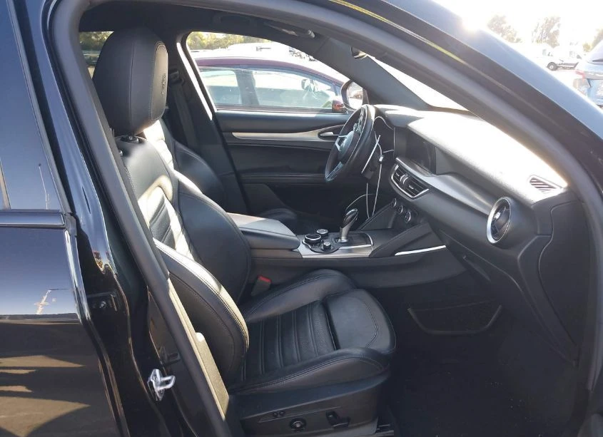 Alfa Romeo Stelvio | Mobile.bg � ����������� 5