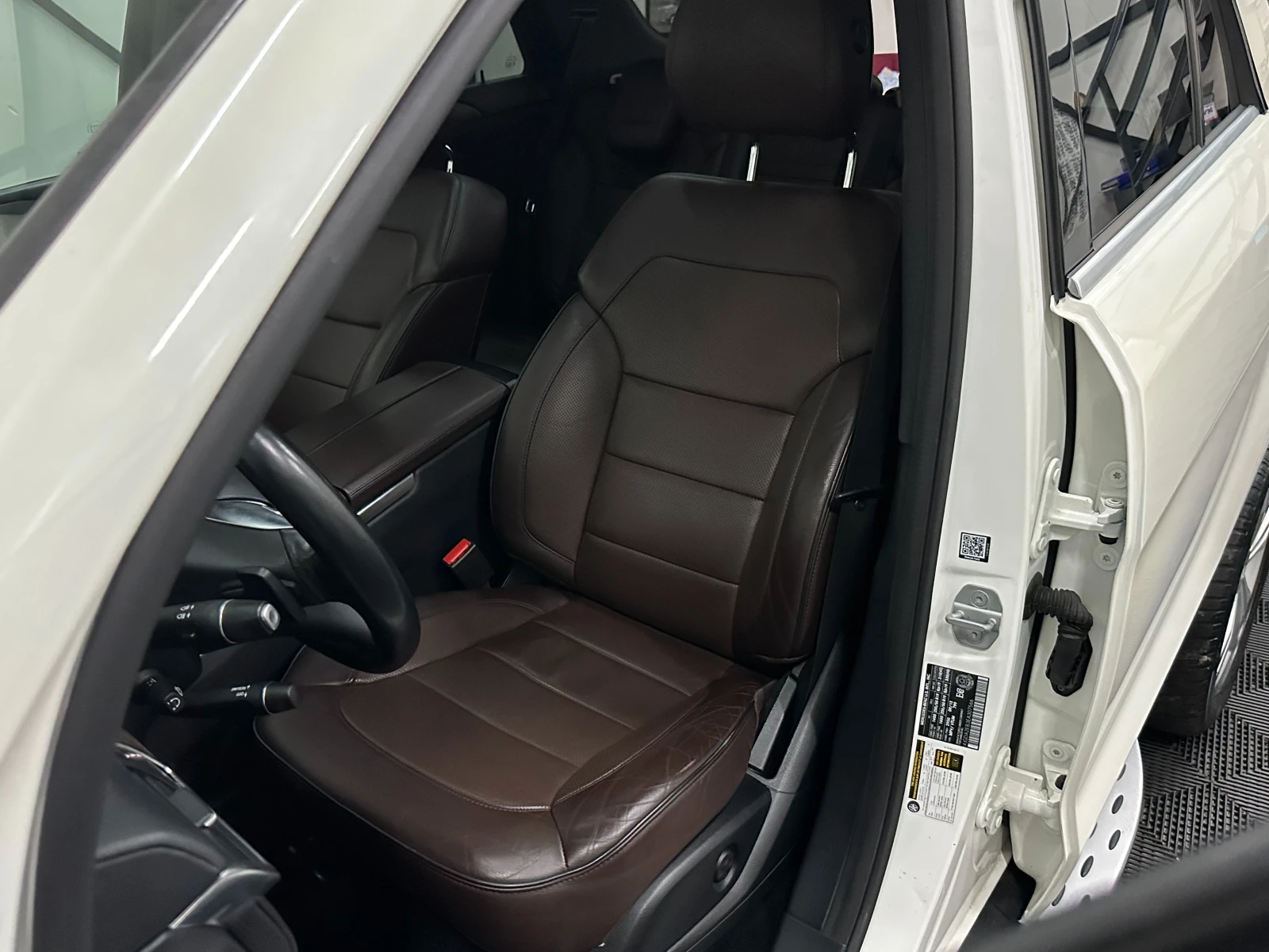 Mercedes-Benz ML 350 * AMG* 360* ОБДУХВАНЕ* ПАНОРАМА , снимка 12 - Автомобили и джипове - 53035963