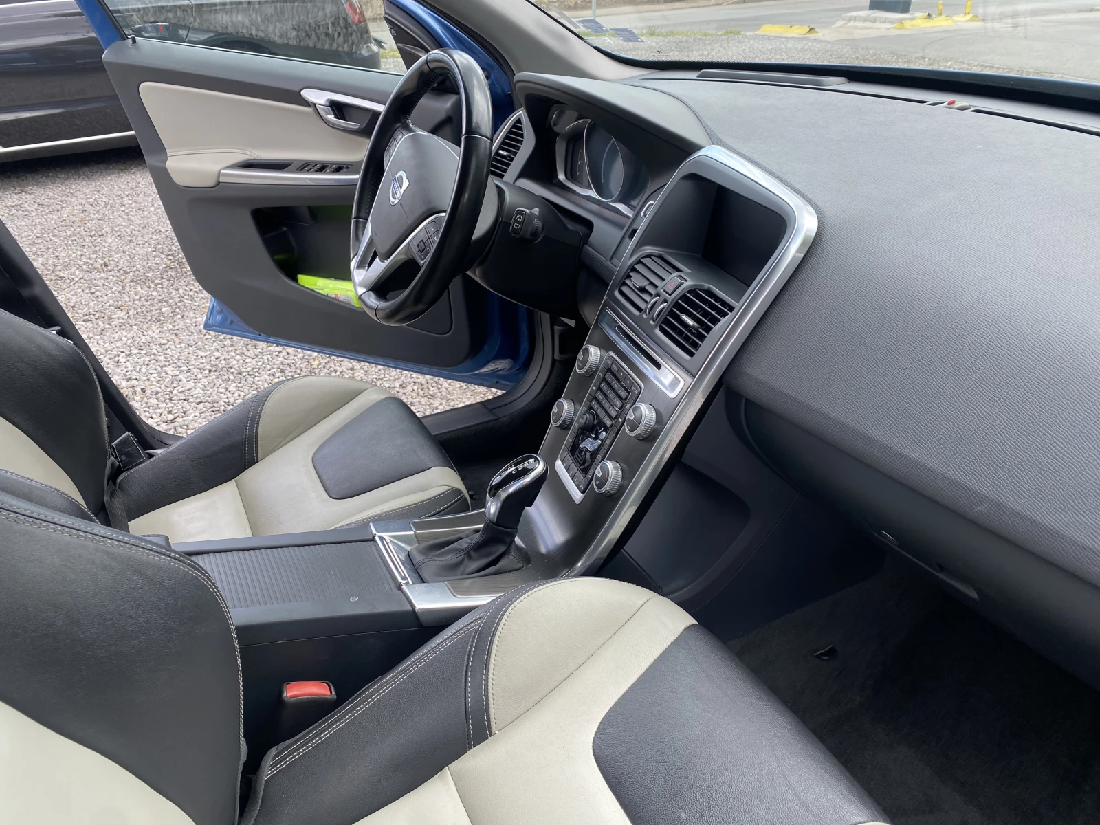 Volvo XC60 D4 AWD | Mobile.bg � ����������� 13