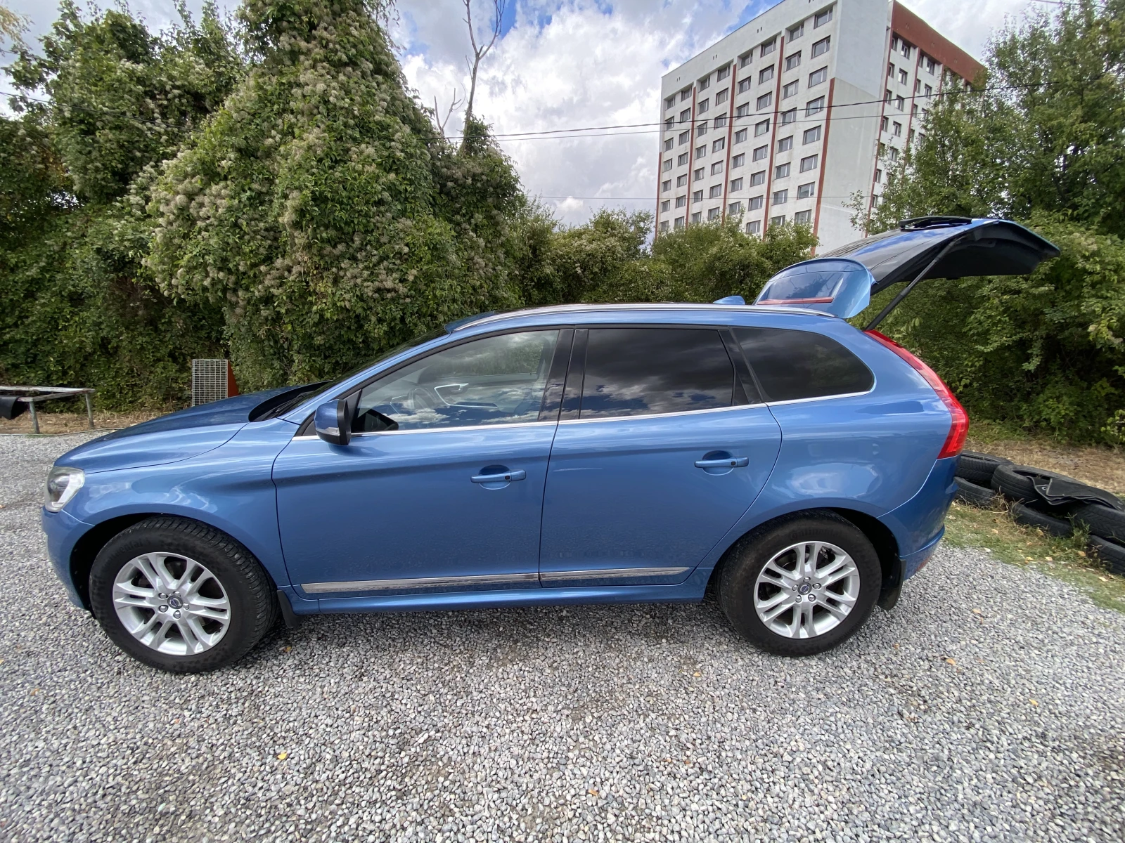 Volvo XC60 D4 AWD - изображение 7