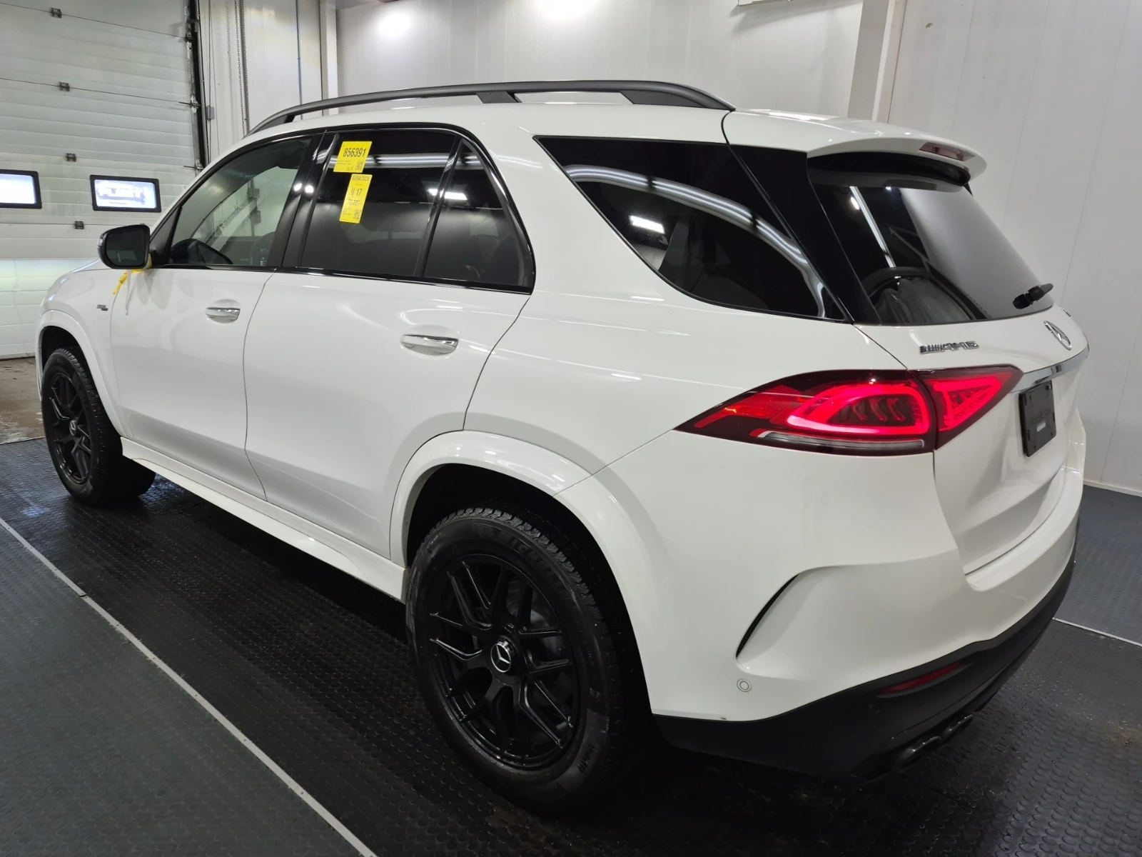 Mercedes-Benz GLE AMG GLE 53 * * CARFAX * * АВТО КРЕДИТ * * , снимка 3 - Автомобили и джипове - 53790202