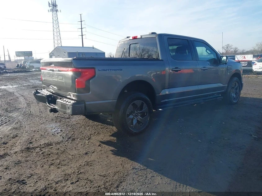 Ford F150 LIGHTNING LARIAT | ЦЕНА ДО БЪЛГАРИЯ | , снимка 4 - Автомобили и джипове - 53937368