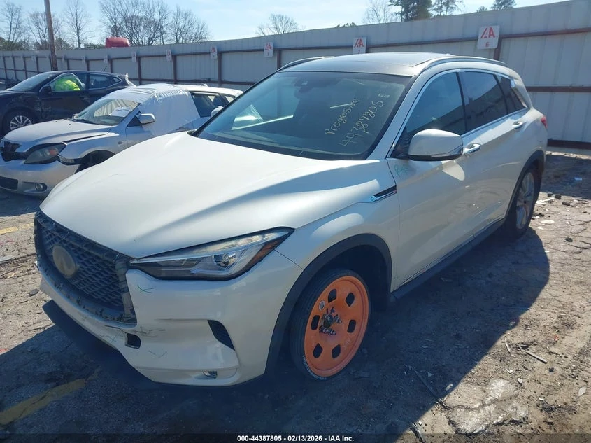 Infiniti QX50 2.0l Luxe, снимка 2 - Автомобили и джипове - 54141507