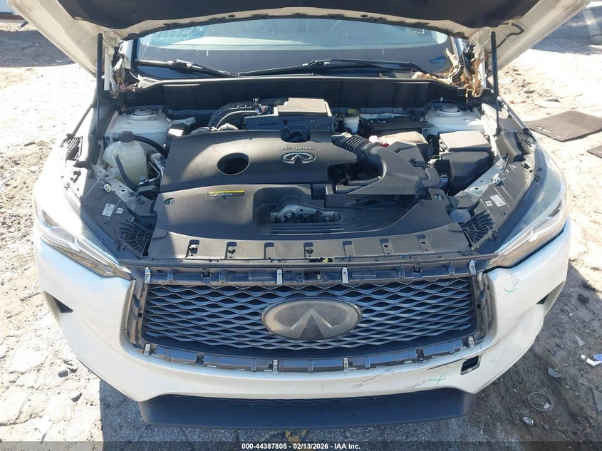 Infiniti QX50 2.0l Luxe, снимка 10 - Автомобили и джипове - 54141507