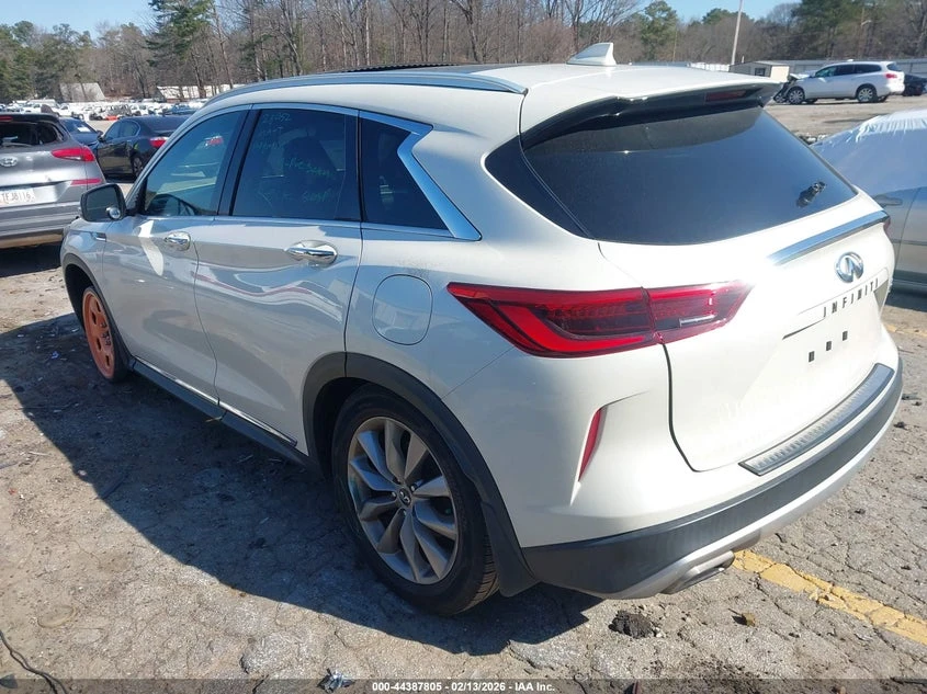 Infiniti QX50 2.0l Luxe, снимка 3 - Автомобили и джипове - 54141507