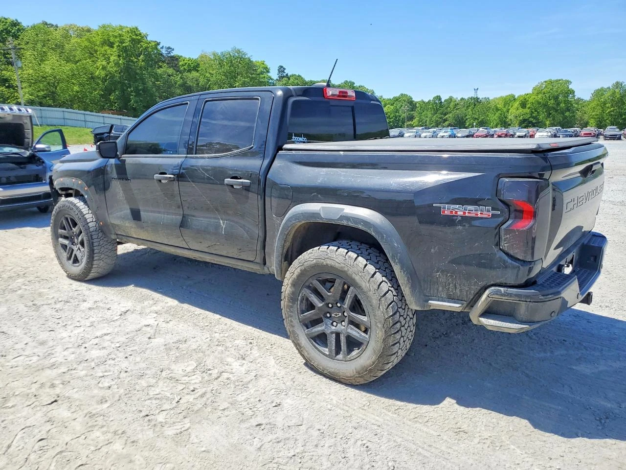 Chevrolet Colorado 2.7l Trail Boss, снимка 2 - Автомобили и джипове - 54488699