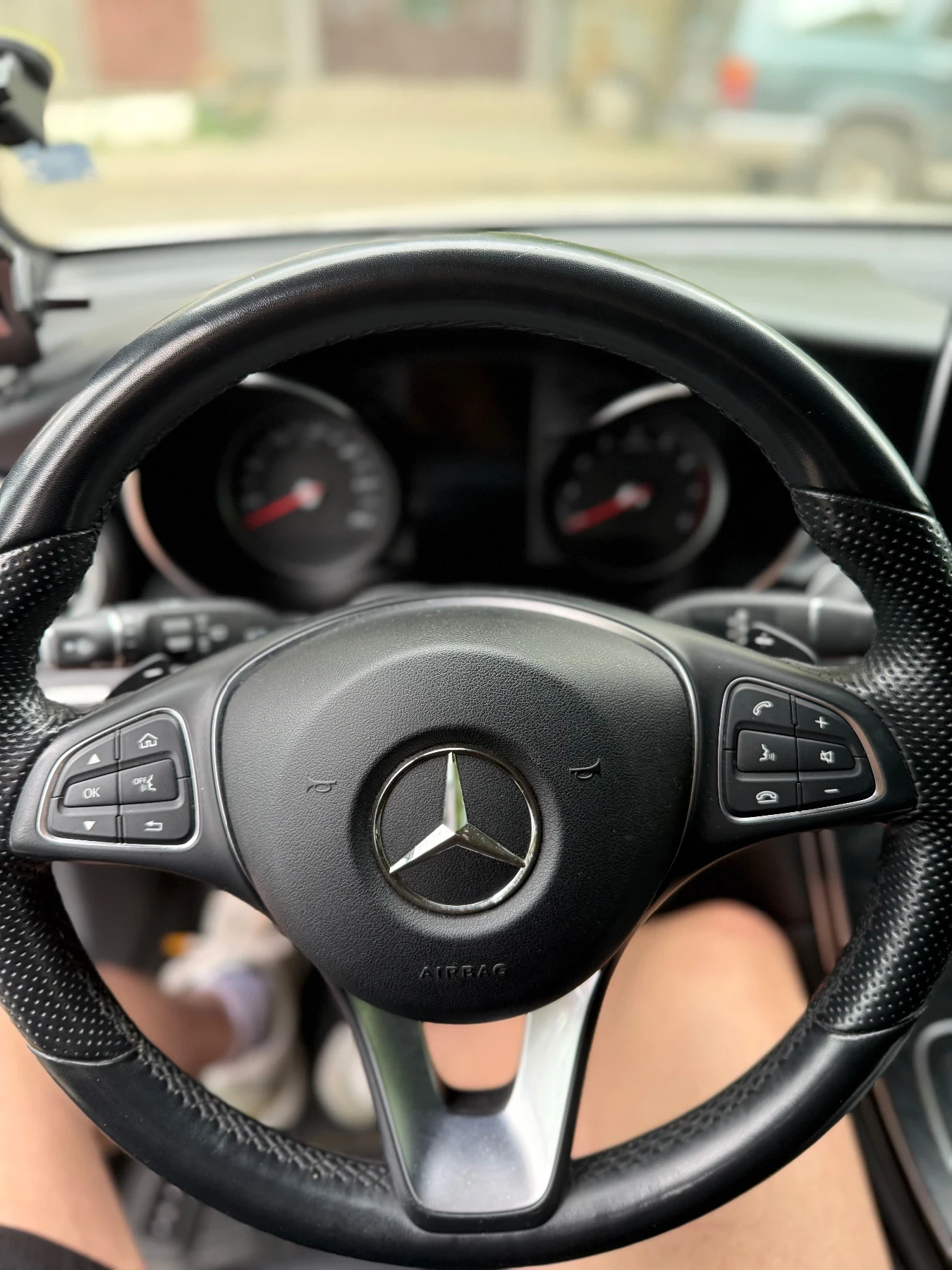 Mercedes-Benz GLC 300, снимка 7 - Автомобили и джипове - 54496090