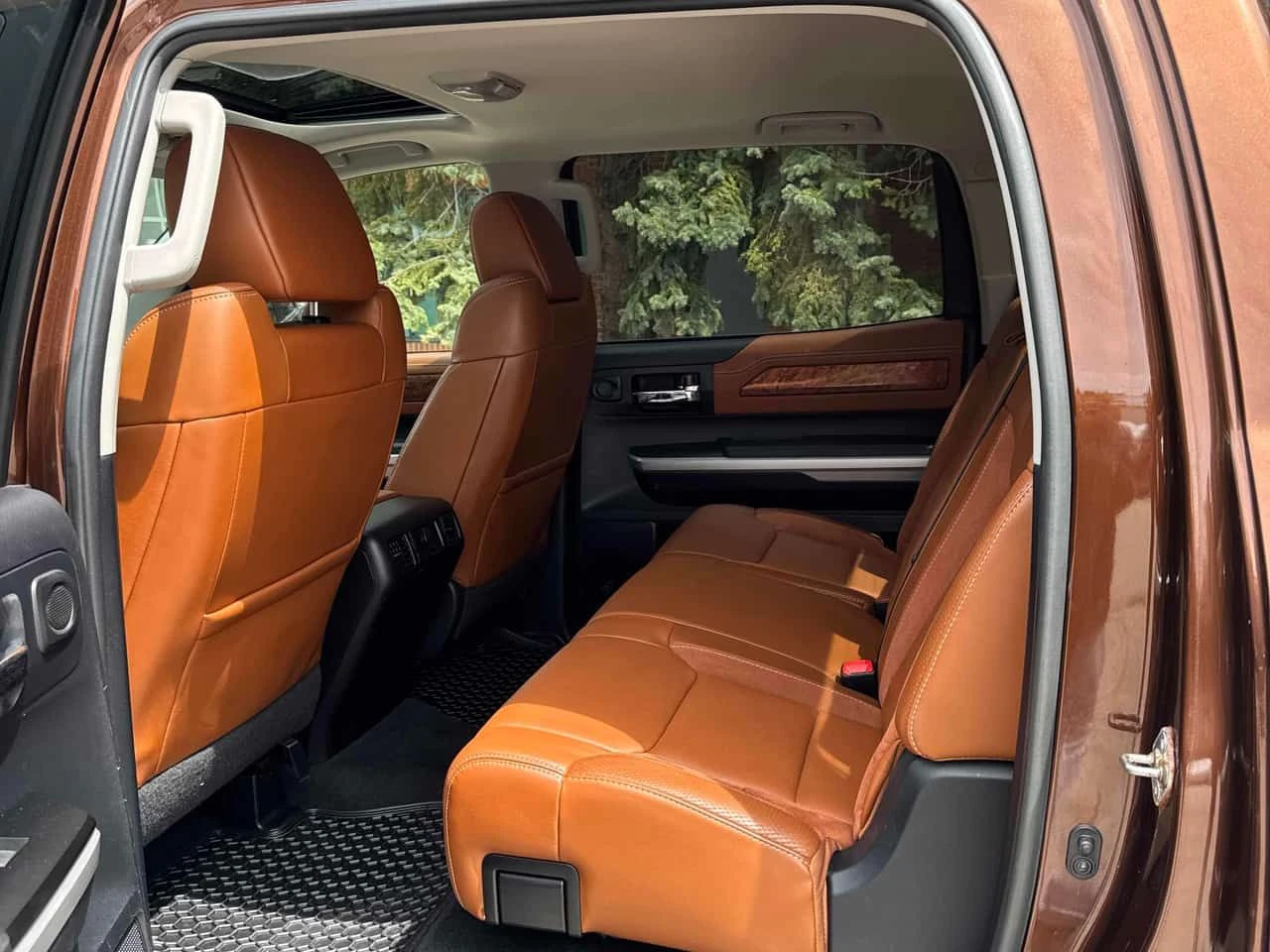 Toyota Tundra Platinum* АВТОКРЕДИТ БЕЗ ПЪРВОНАЧАЛНА ВНОСКА* , снимка 16 - Автомобили и джипове - 54607150