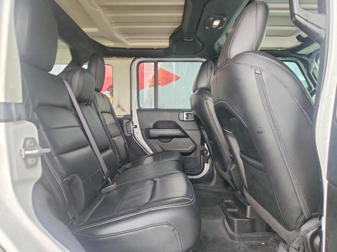 Jeep Wrangler 3.6l Unlimited Sahara, снимка 10 - Автомобили и джипове - 55106547