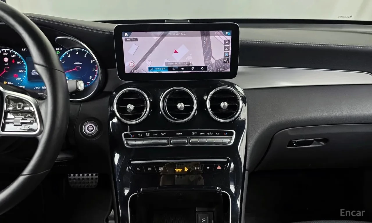 Mercedes-Benz GLC 4MATIC Premium/ХЕДЪП/ДИСТРОНИК/ДИГ.КМ./ПОДГРЕВ/, снимка 14 - Автомобили и джипове - 56081340