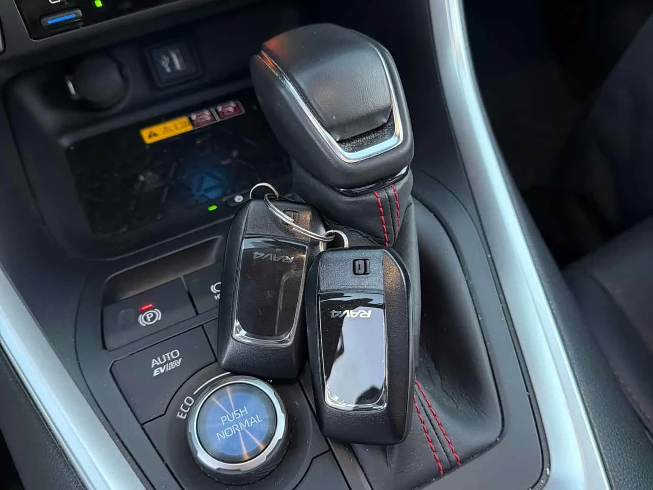 Toyota Rav4 * XSE AWD * ���������� ��� ������������ ������*  | Mobile.bg � ����������� 10