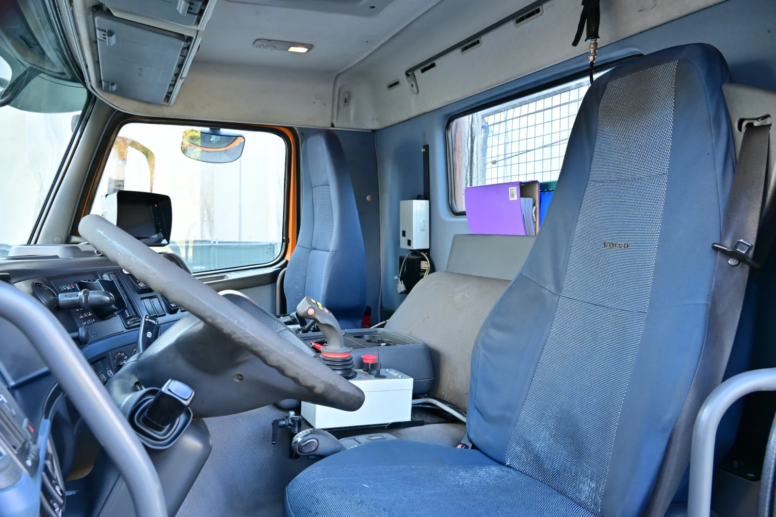 Volvo Fm Самосвал и Мултилифт, снимка 17 - Камиони - 56481324