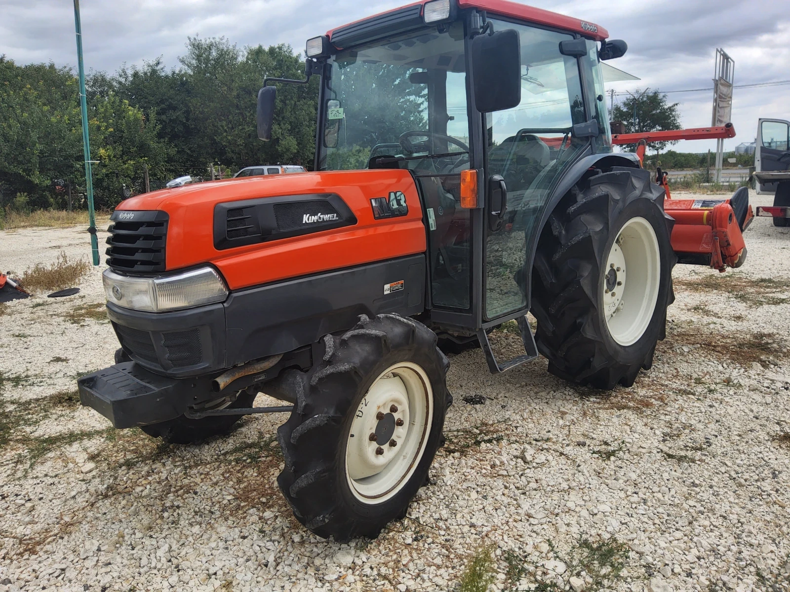 Трактор Kubota  KL43 - изображение 2