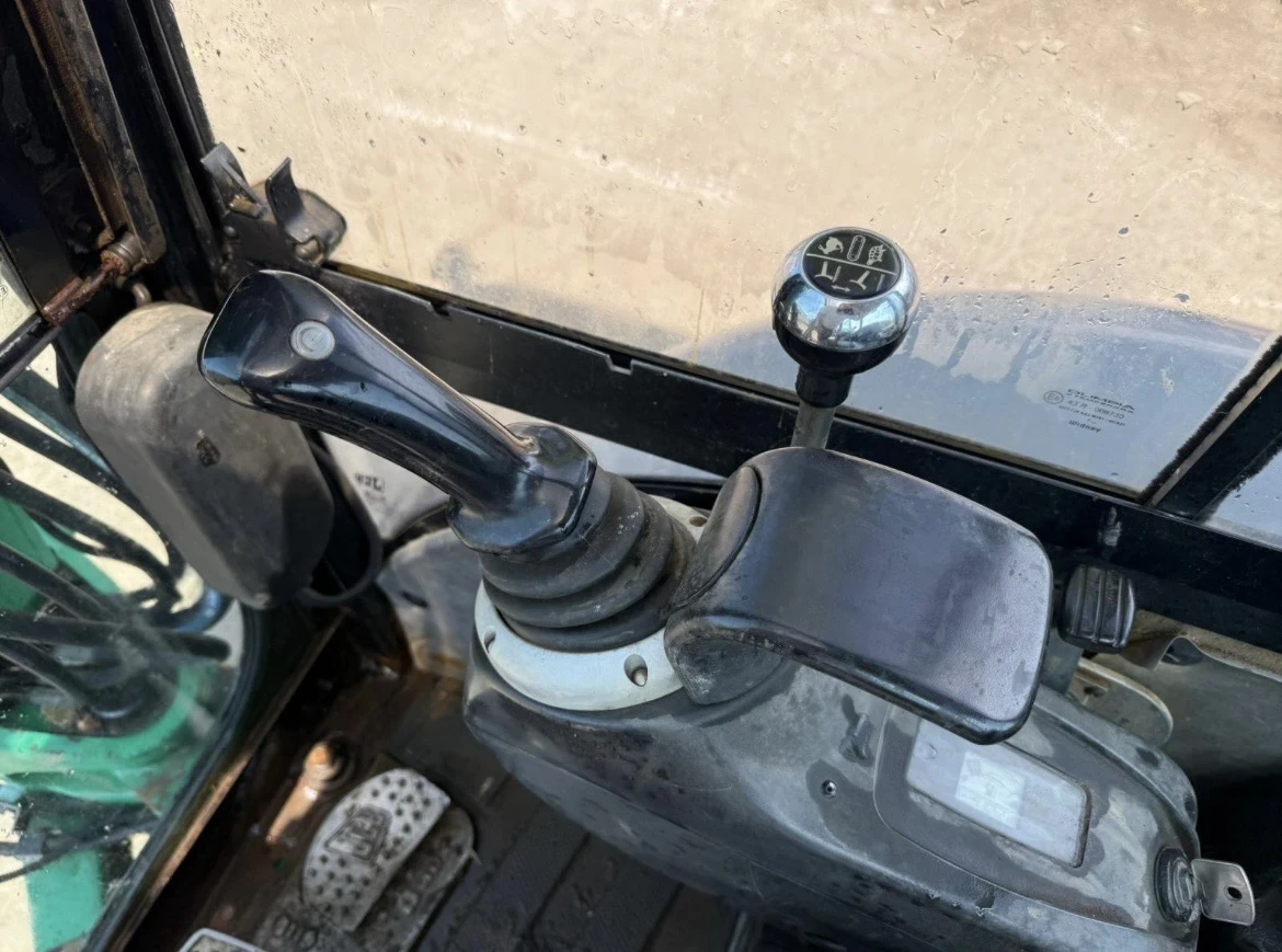 Багер JCB 8030, снимка 8 - Индустриална техника - 54811163