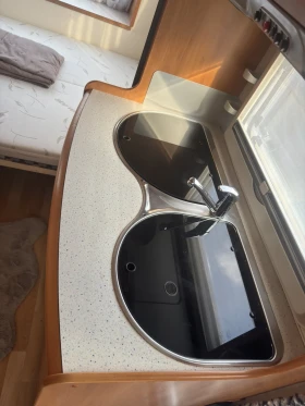 Каравана Hobby De luxe easy 450, снимка 11
