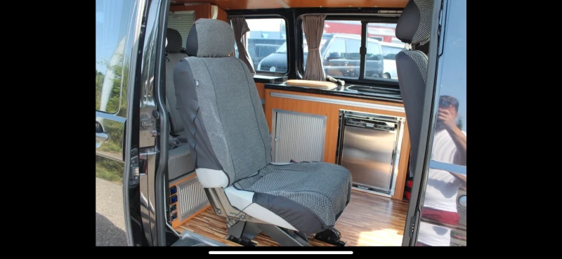 Кемпер VW Caravele , снимка 14 - Каравани и кемпери - 47720396