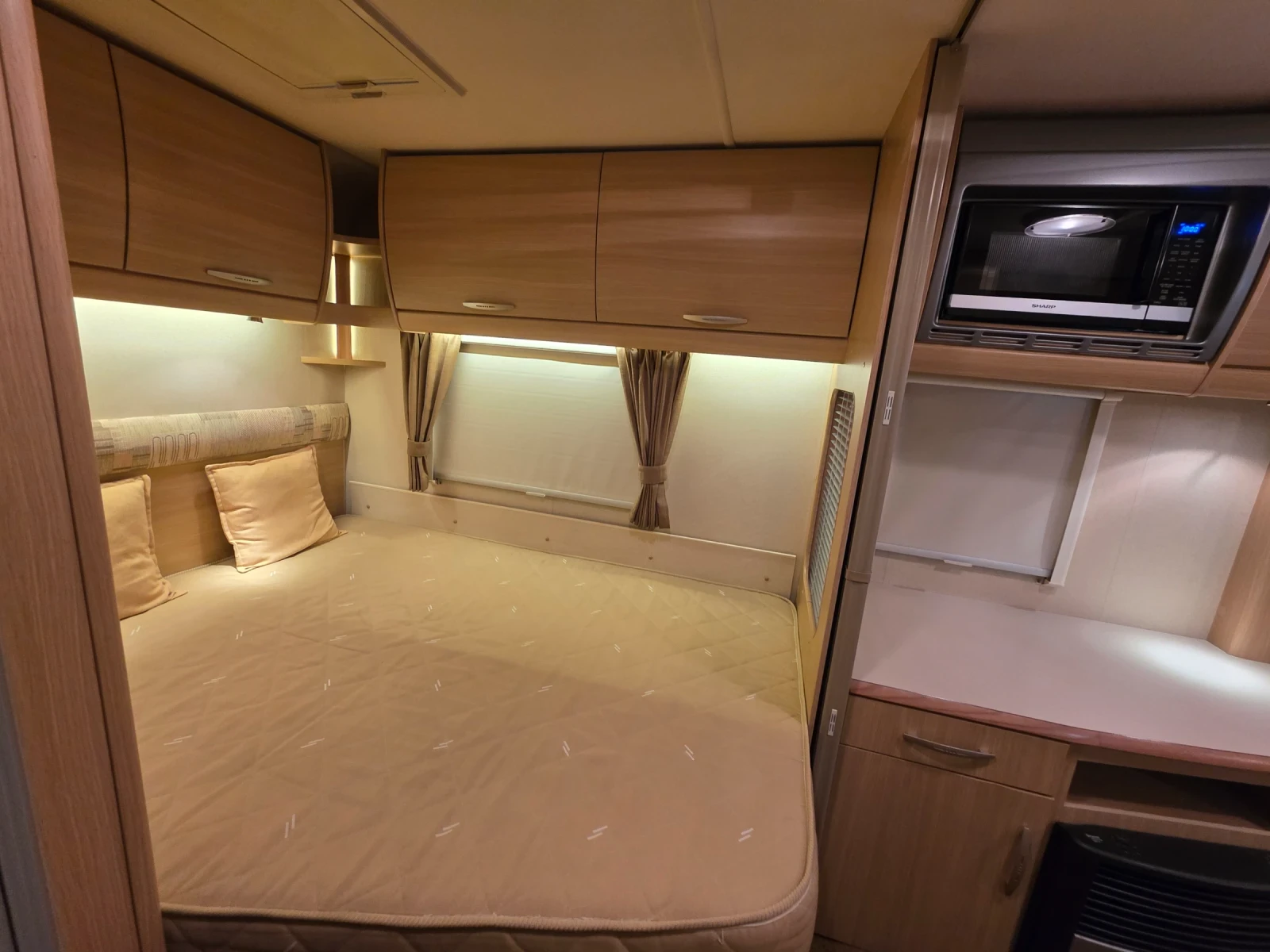 Каравана Swift Abbey Vogue, снимка 10 - Каравани и кемпери - 54113697