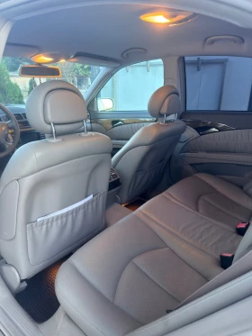 Mercedes-Benz E 320, снимка 12